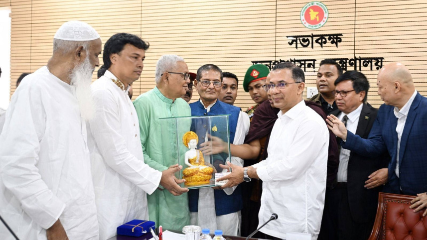 বর্তমান সরকার ধর্ম নিয়ে রাজনীতি করতে চায় না : প্রধানমন্ত্রী